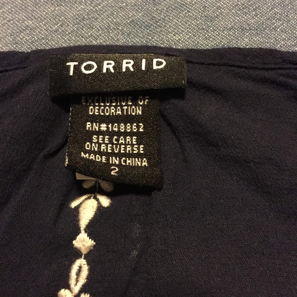 Torrid embroidered blouse - Picture 3 of 6